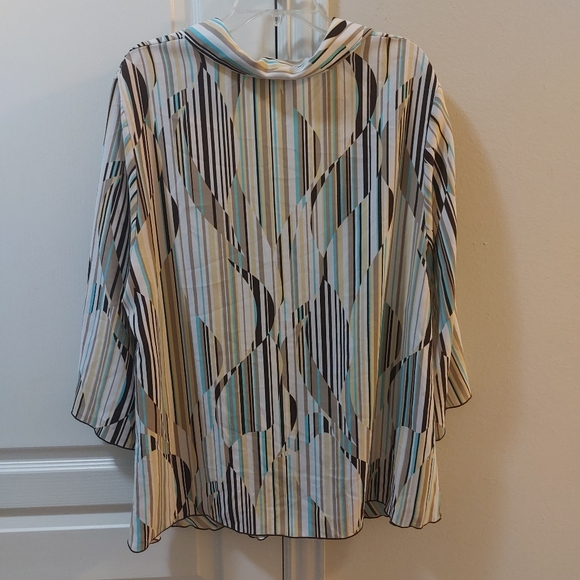 CATO  Multicolor Plus Size Blouse Size 22/24 W - Picture 2 of 9
